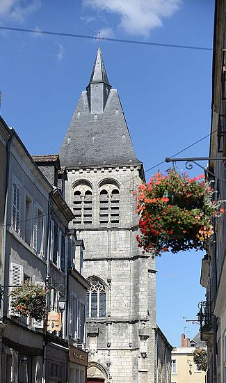 Saint-Martial Church - Agrandir l'image d'entête (fenêtre modale)